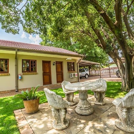 Beryl1 Guesthouse Klerksdorp Eksteriør billede