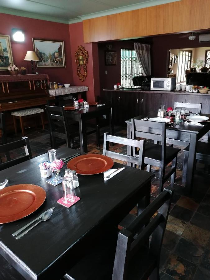 Beryl1 Guesthouse Klerksdorp Eksteriør billede