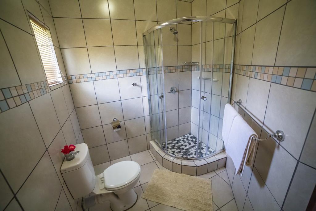 Beryl1 Guesthouse Klerksdorp Eksteriør billede